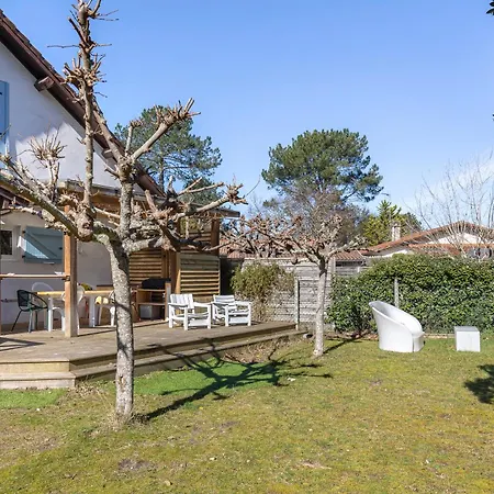 Semesterbostad Maison Couat *