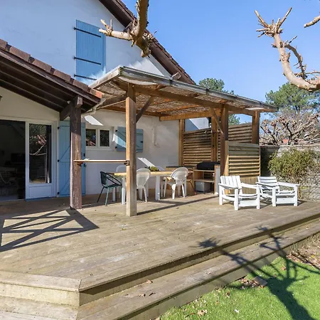 Semesterbostad Maison Couat *